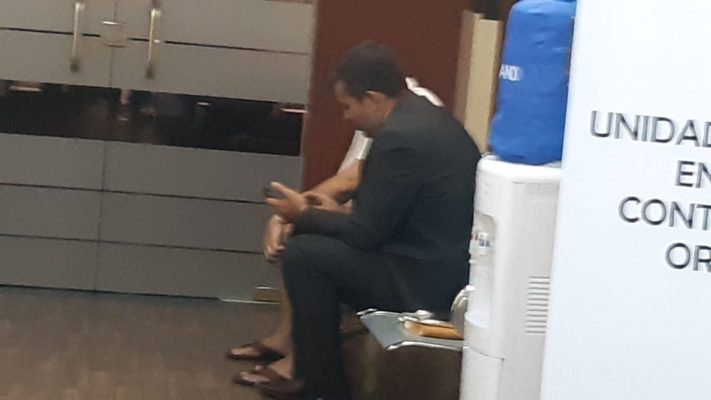 Empresario que habría entregado documentos apócrifos a Ronaldinho se abstuvo de declarar