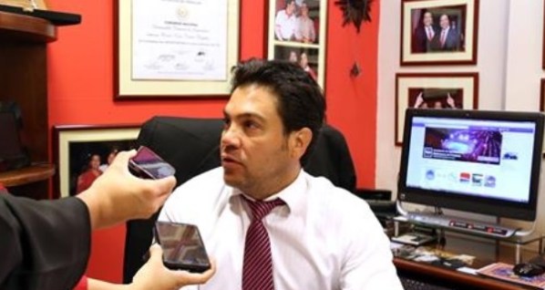 Cualquiera sea lo que haya sucedido, padrastro y madre de Juliette tienen conocimiento de la circunstancia, afirma Tuma