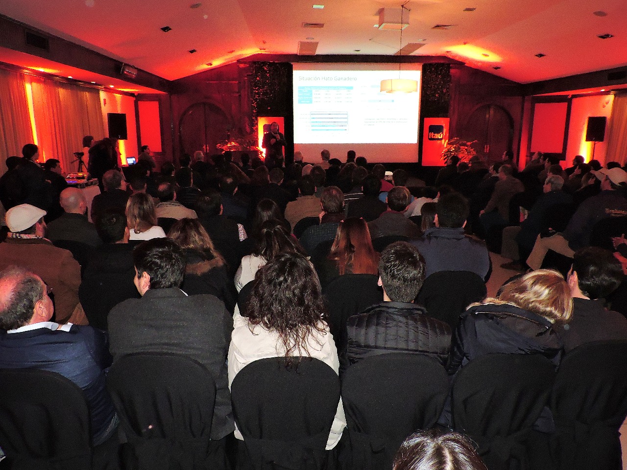 “Perspectivas del Mercado Local y Mundial de la Carne”, anual charla de la CEA