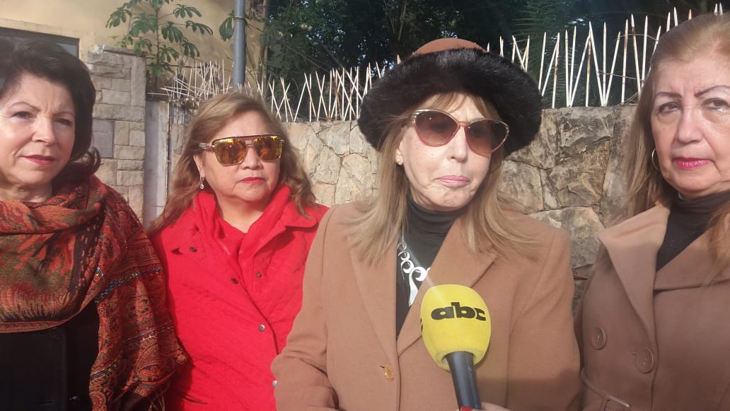 Aseguran que Mario Abdo no recibió en su casa a la Liga de Amas de Casa
