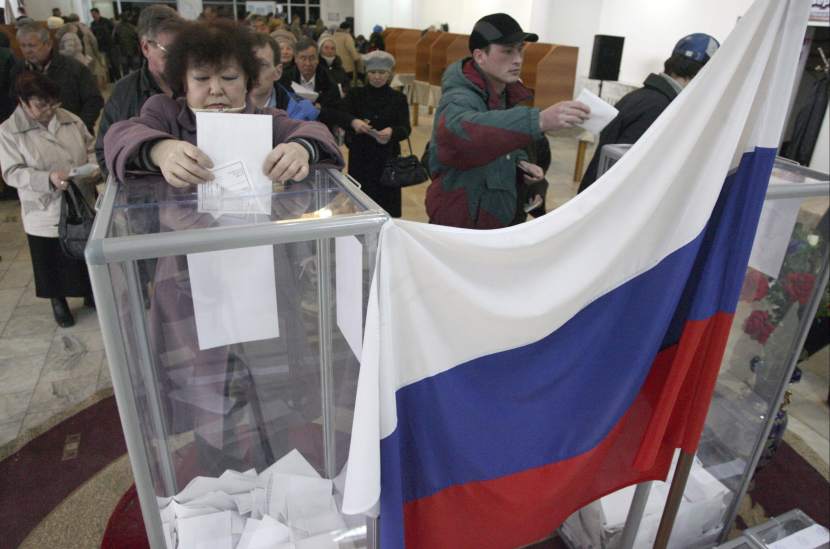 Oposición denuncia irregularidades en elecciones presidenciales en Rusia