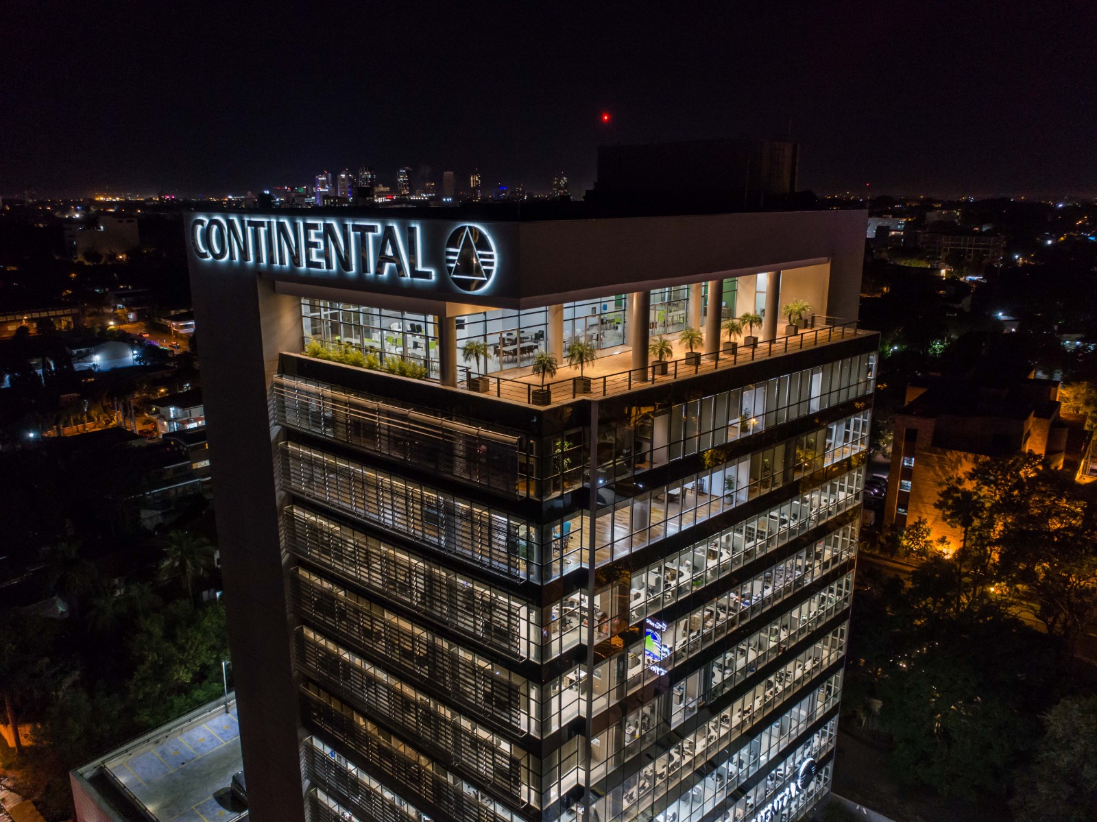 Banco Continental se posiciona como líder en total de activos