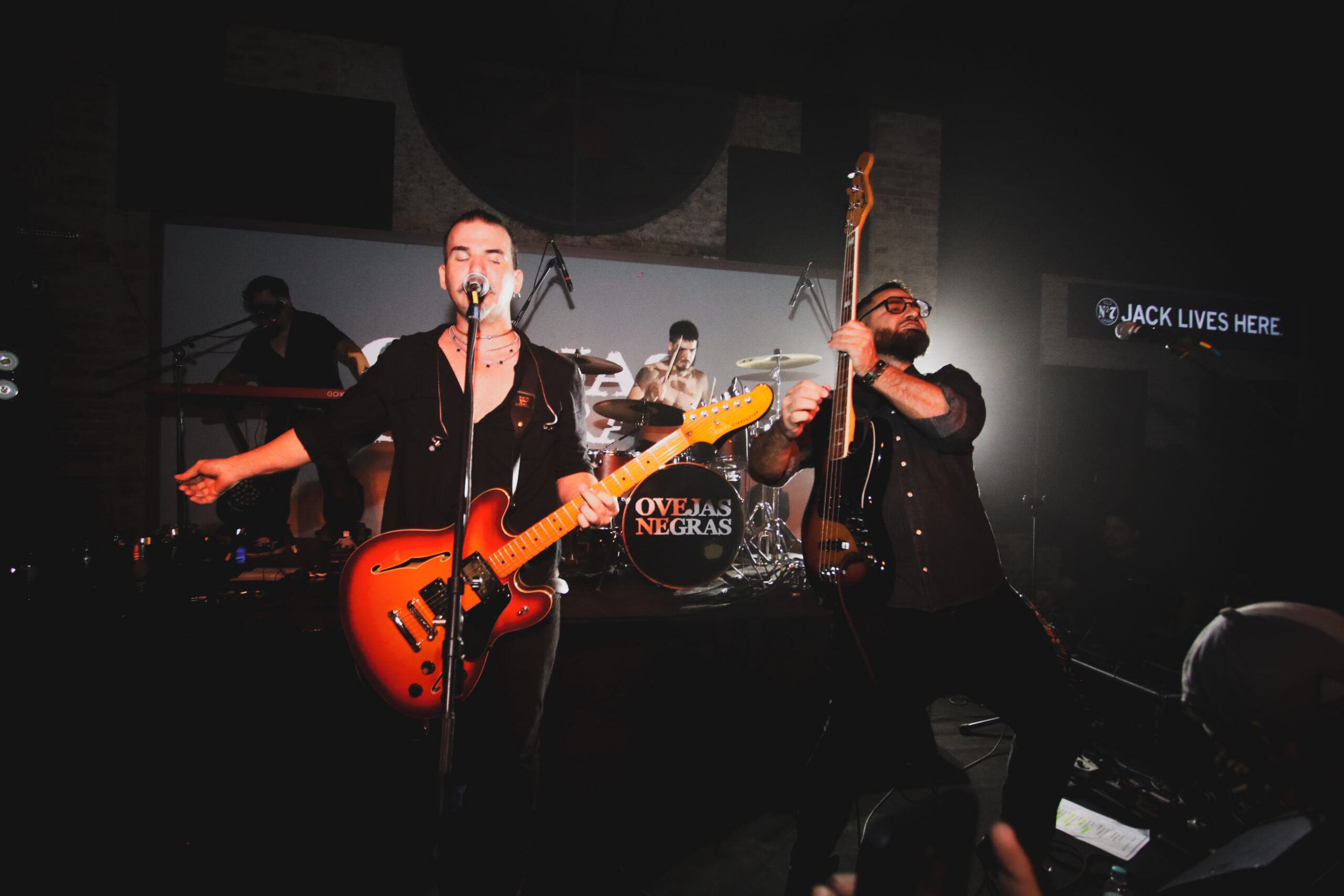 Ovejas Negras estrena nuevo videoclip y refuerza su nueva etapa en el rock nacional