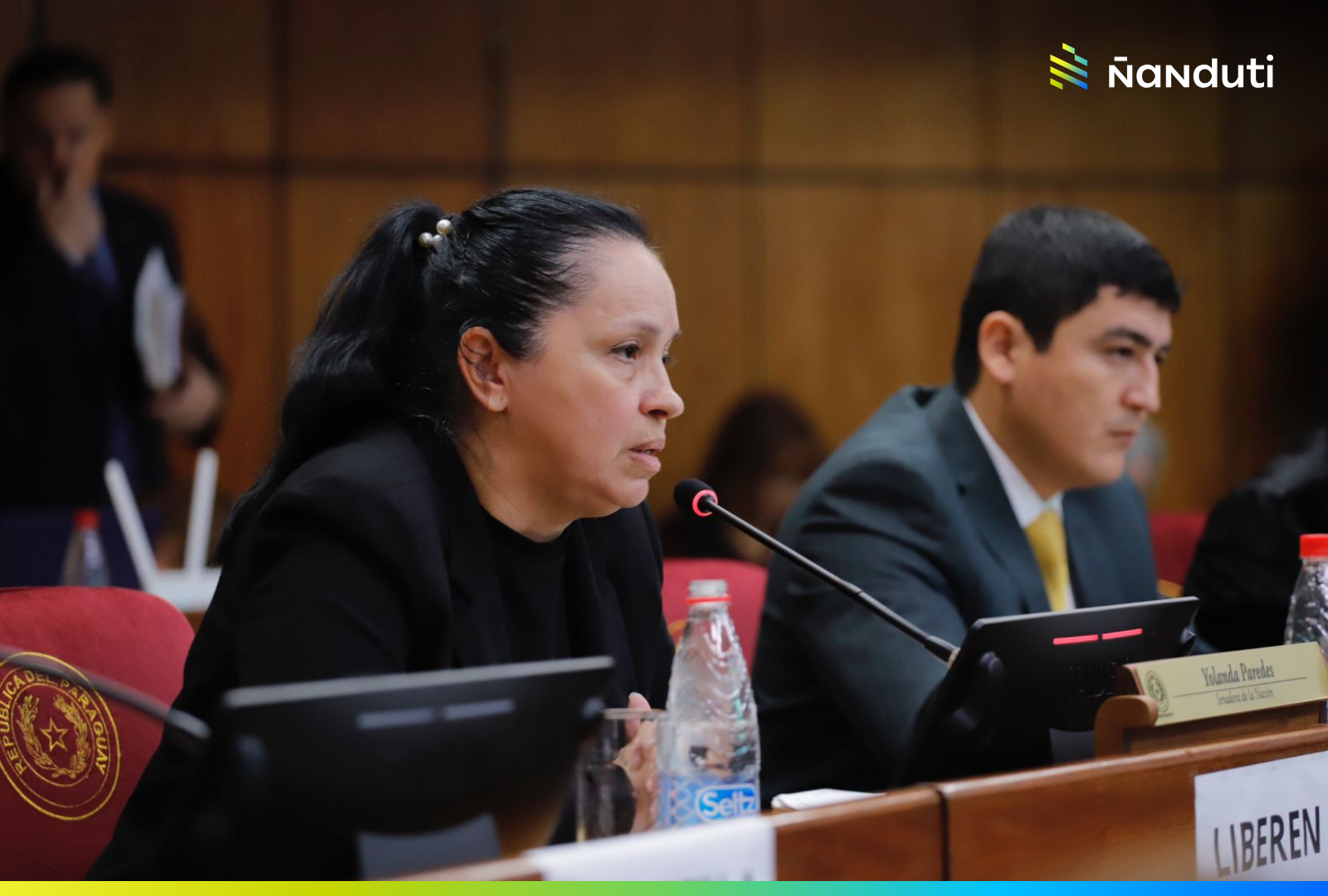 «Este parlamento está lleno de semianalfabetos»: la dura crítica de Paredes a la calidad parlamentaria